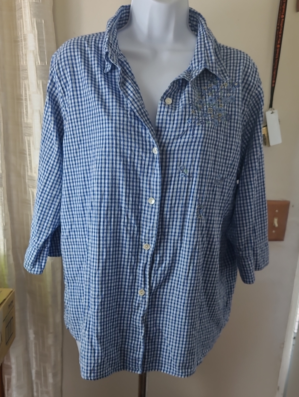 Victoria Jones Woman Blue and White Gingham Button-Down Shirt